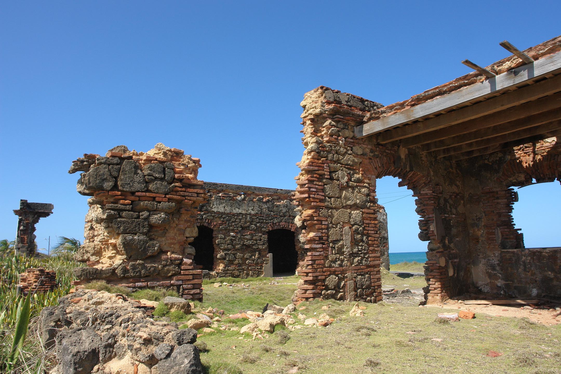Ruinas del Antiguo Leprocomio - Toa Baja - 2011 00002